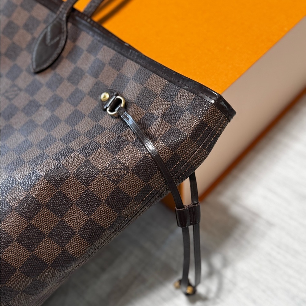 Louis Vuitton Red and Brown Tote Bag - Picture 10 of 14